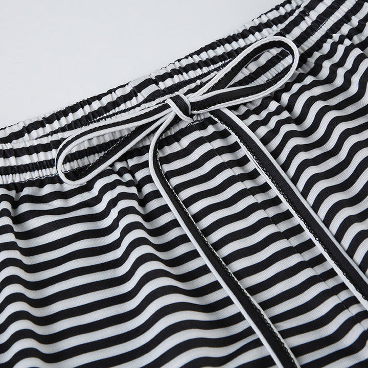 Drune | Coole Gestreifte Hose Für Einen Frischen Look