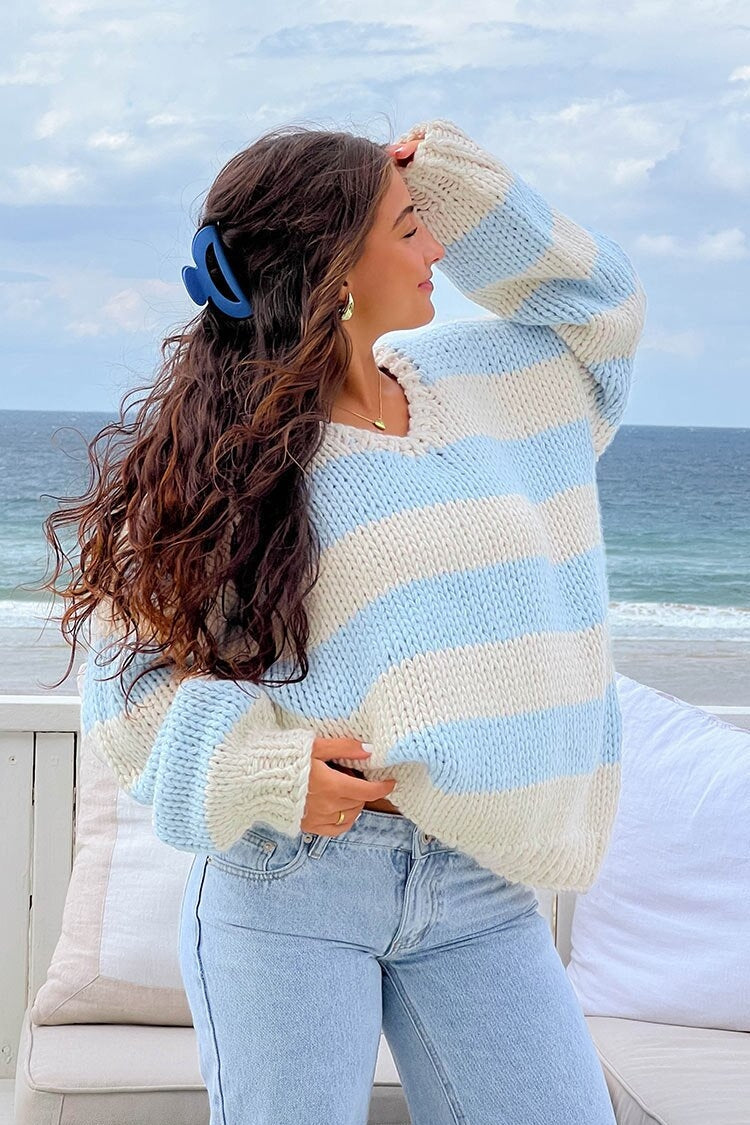 Drune | Off-Shoulder gestreifter Strickpullover für den Herbst-Look