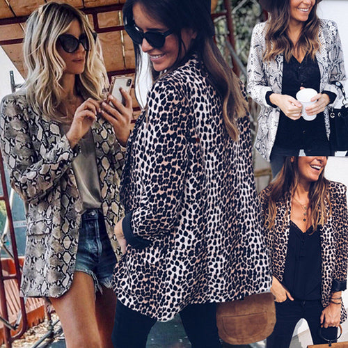 Damen Leichter Longblazer mit Schlangenprint, offener Front und aufgesetzten Taschen Drune