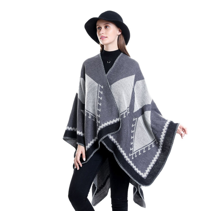 Damen Oversize-Ruana im Ethno-Jacquard mit V-Ausschnitt Drune