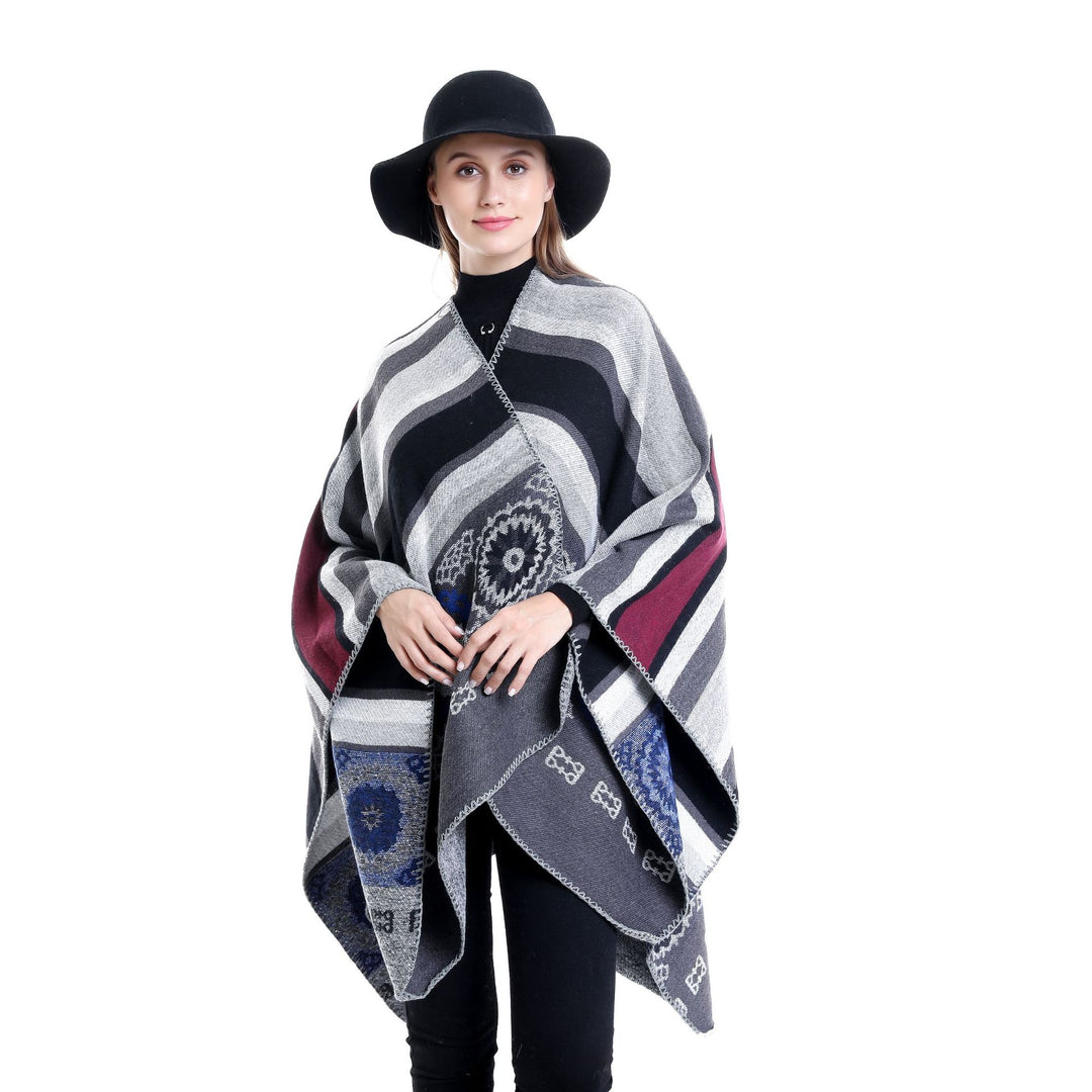 Damen Oversize-Ruana-Poncho mit V-Ausschnitt und ornamentaler Jacquard-Webung Drune