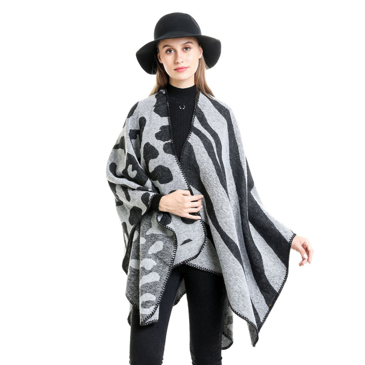 Damen Oversize‑Poncho im Revers‑Stil mit Animal‑Jacquard aus Wollmix Drune