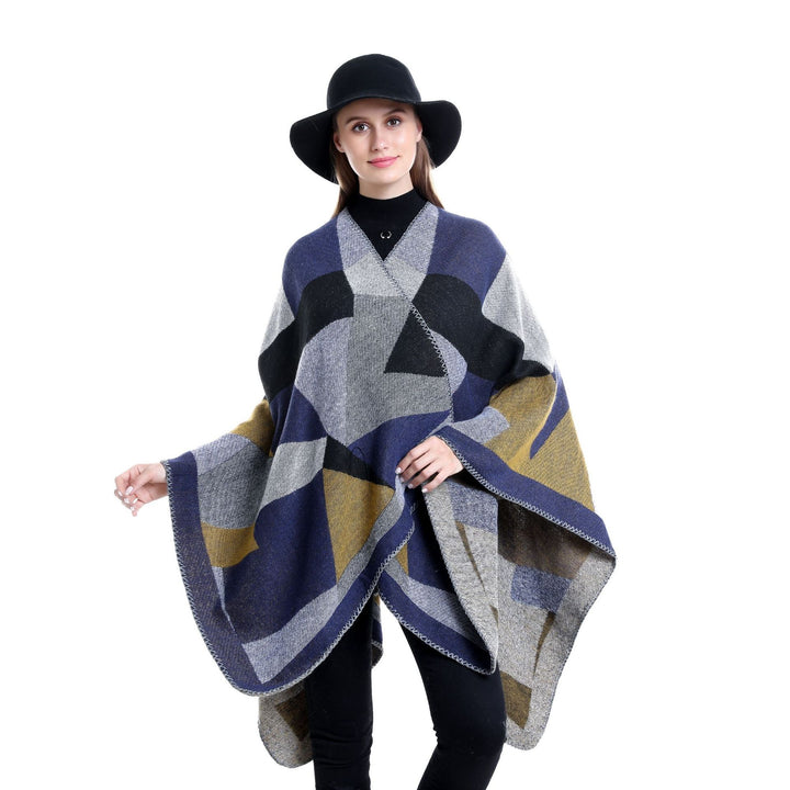 Damen Grobgestrickte Oversize-Ruana mit grafischem Blockmuster und asymmetrischem Zipfelrand Drune