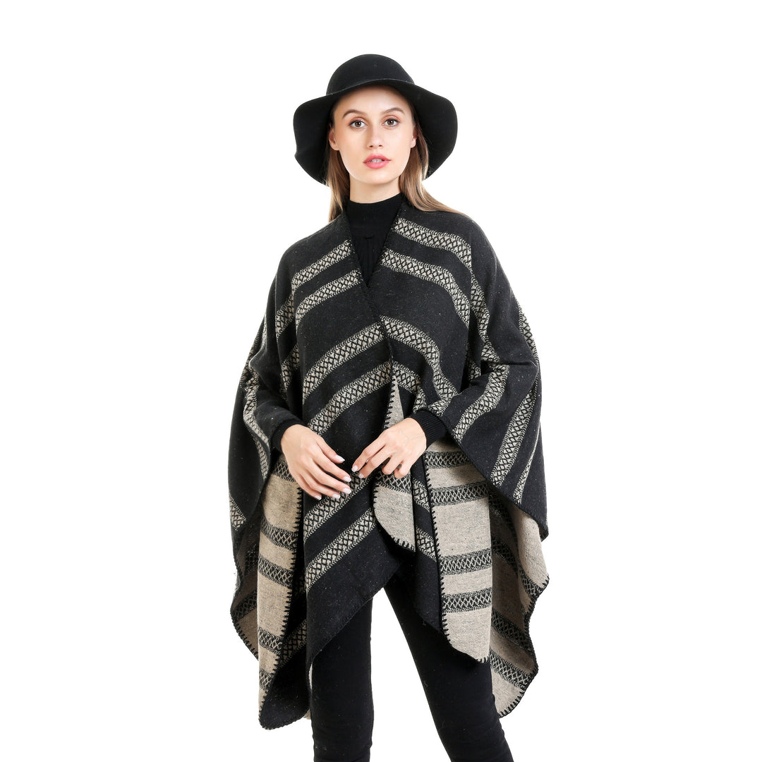 Damen Oversize-Ruana mit grafischen Längs‑Jacquardstreifen und offenem Kimono‑Fall Drune