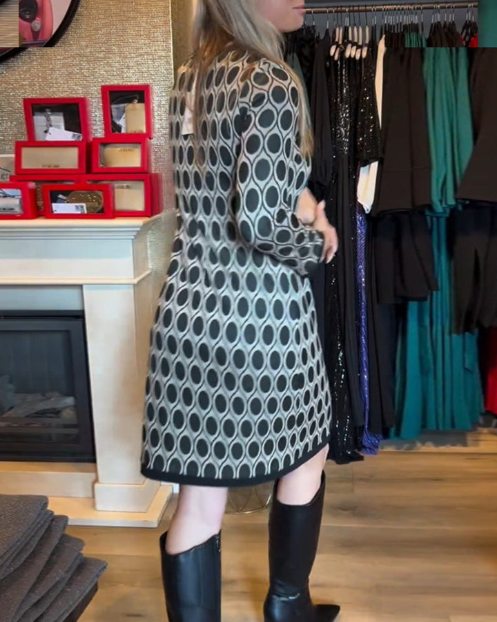 Drune | Polka Dot Print und Knielang