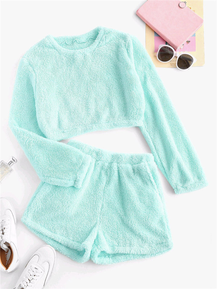 Damen Flauschiges Freizeit-Set mit cropped Oberteil Drune