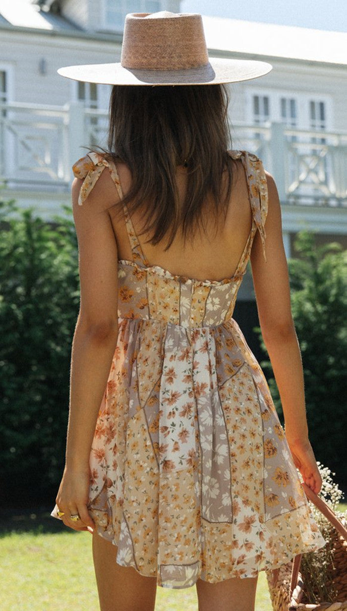 Damen luftiges Sommerkleid mit verspieltem Blumenmuster und Spaghetti-Trägern Drune