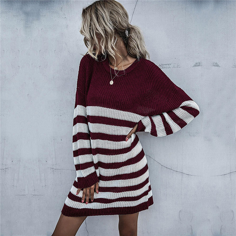 Damen Gestreiftes Strickmidikleid mit Oversize-Passform, Raglanärmeln und gerippten Abschlüssen Drune