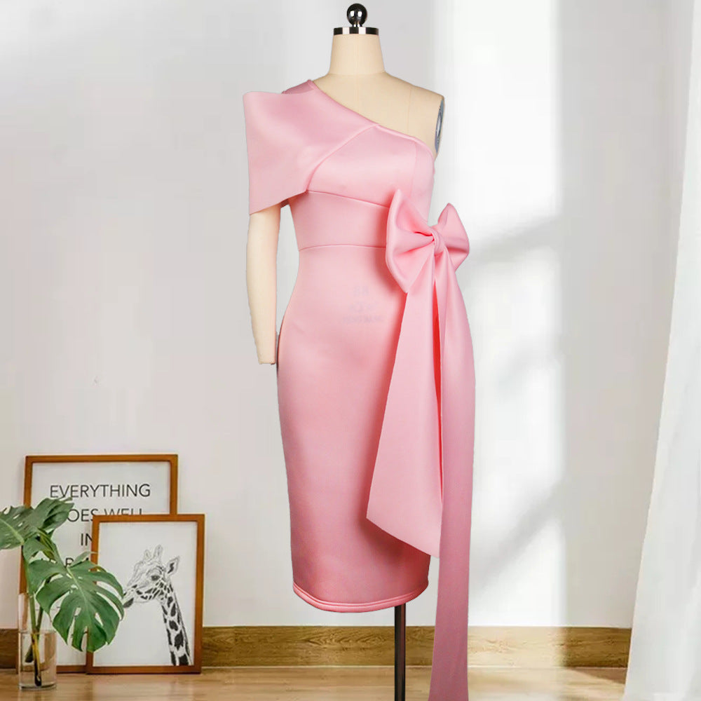 Damen figurbetontes Abendkleid mit asymmetrischem Ausschnitt und voluminösem Schleifenakzent Drune