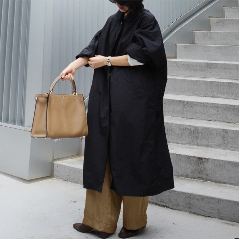Damen Leichter Maxi-Trenchcoat im minimalistischen Oversize-Cut mit hohem Stehkragen und verdeckter Knopfleiste Drune