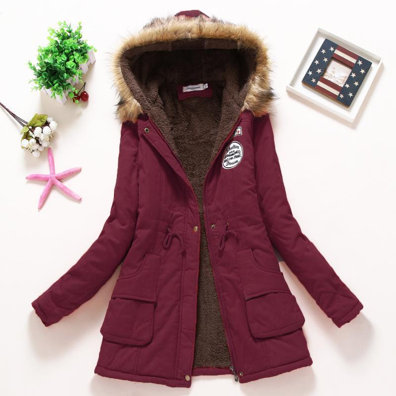 Damen taillierter Kapuzenparka mit Teddyfutter und Kunstfellbesatz Drune