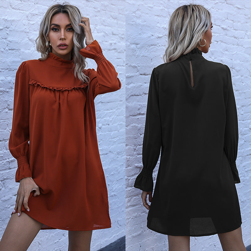 Damen Kurzkleid mit Stehkragen, Rüschendetail und gerafften Manschetten Drune