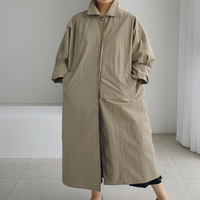 Damen Leichter Maxi-Trenchcoat im minimalistischen Oversize-Cut mit hohem Stehkragen und verdeckter Knopfleiste Drune