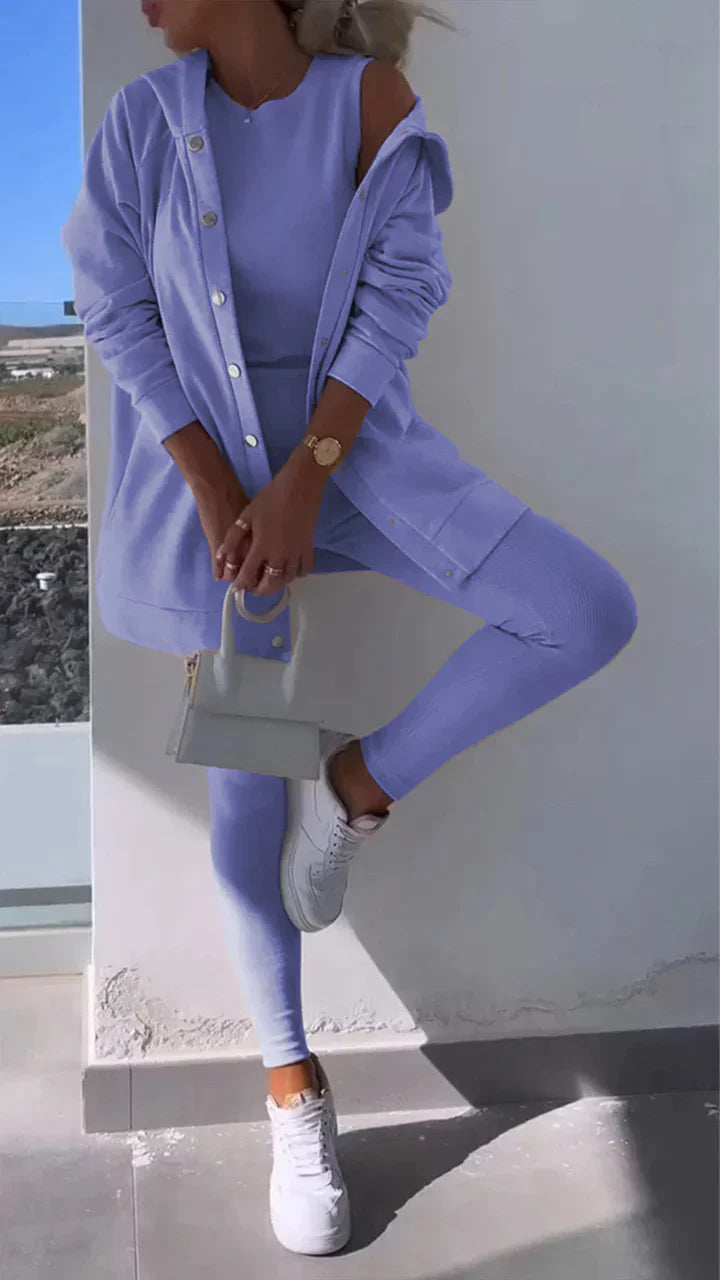 Drune - Dreiteiliges Set bestehend aus einer Strickjacke mit Kapuze, einem Oberteil und einer Hose