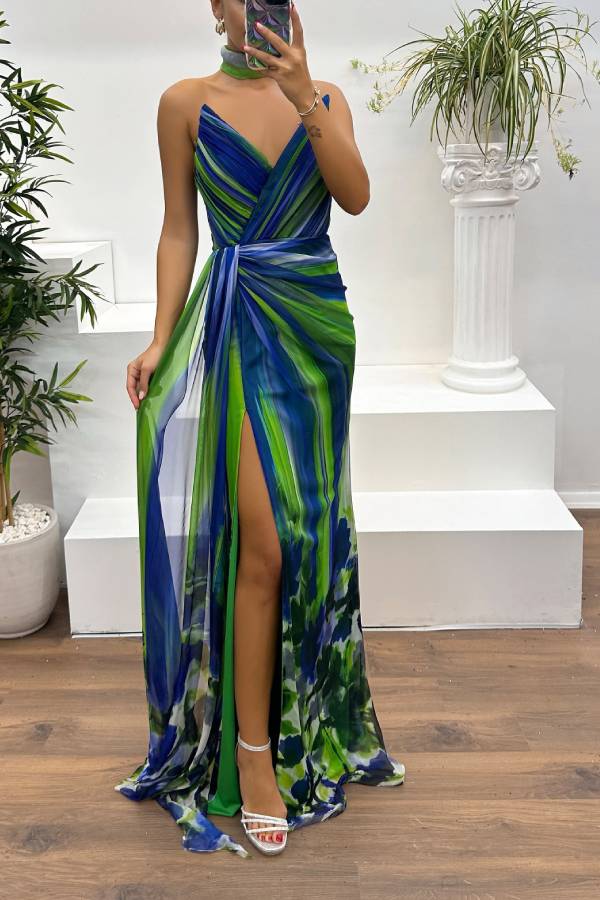 Drune | In A Dreamland Chiffon Floral Print Off Shoulder Pleated Scarf Slit Maxi Kleid