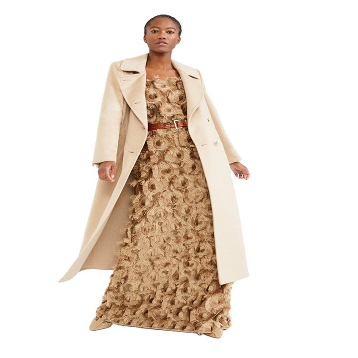 Damen Maxikleid mit dreidimensionaler Rosettenstruktur und feinem Ledergürtel Drune