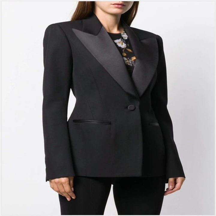 Damen Tailliertes Smoking-Blazerjackett mit Satin-Schalkragen und präzisem Tailoring Drune