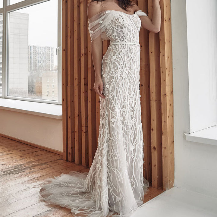 Damen Hochzeitskleid mit verführerischem Off-Shoulder-Design und floralen Spitzenakzenten Drune