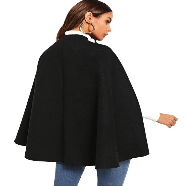 Damen Kurz-Capecoat im Mantelstil mit Stehkragen und verdeckter Knopfblende Drune