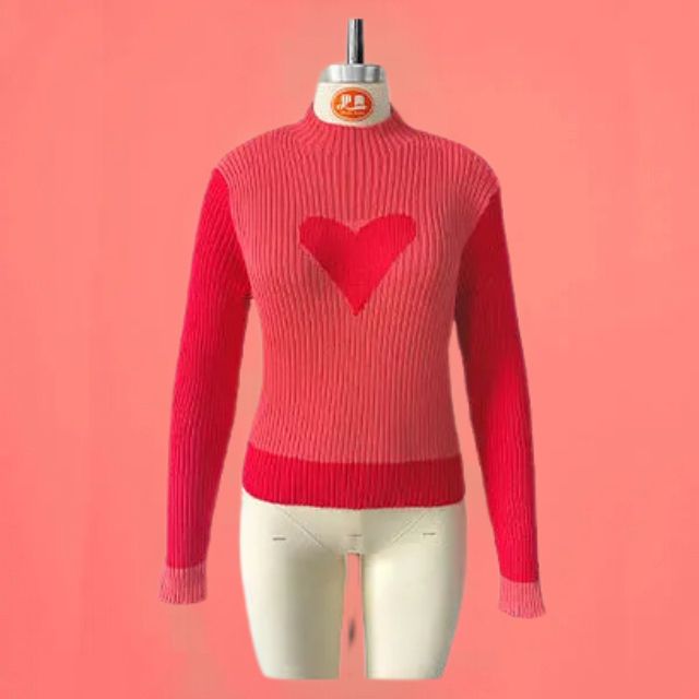 Drune | Gerippter Strickpullover mit Herz-Intarsien