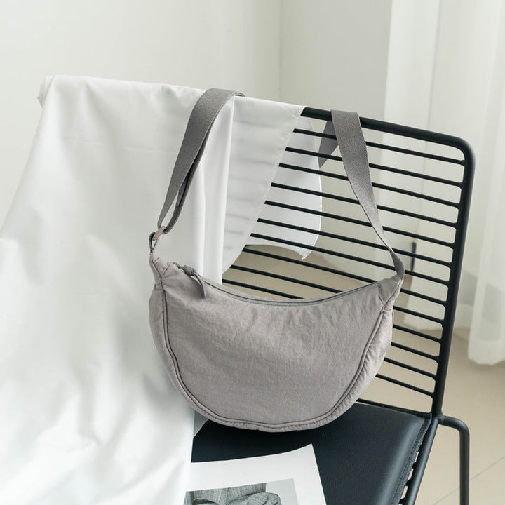 Drune | Stilvolle Half Moon Crossbody Tasche
