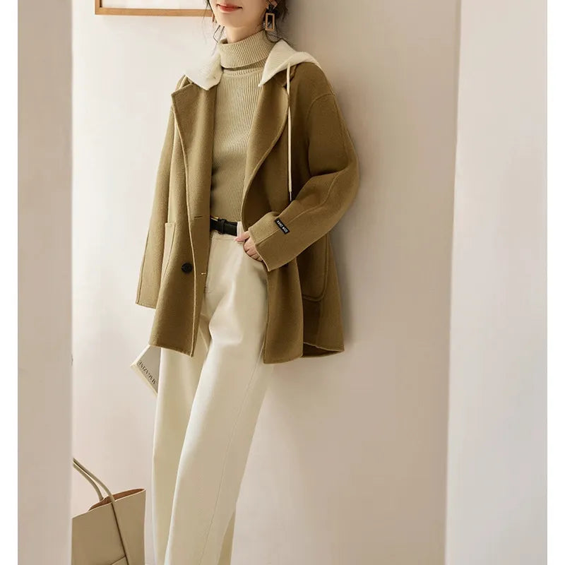 Drune | Mantel mit abnehmbarem und weichem Strickhut