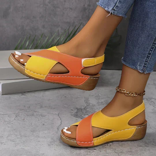 Drune | Damenschuhe mit Kontrastierendem Keilabsatz