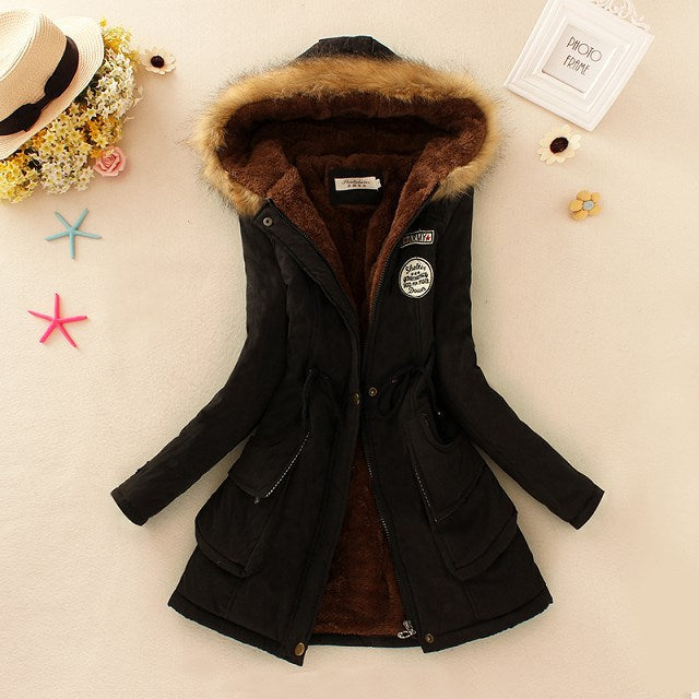 Damen Winterparka mit kuscheligem Teddyfutter, tailliertem Kordelzug und abnehmbarer Kapuze Drune