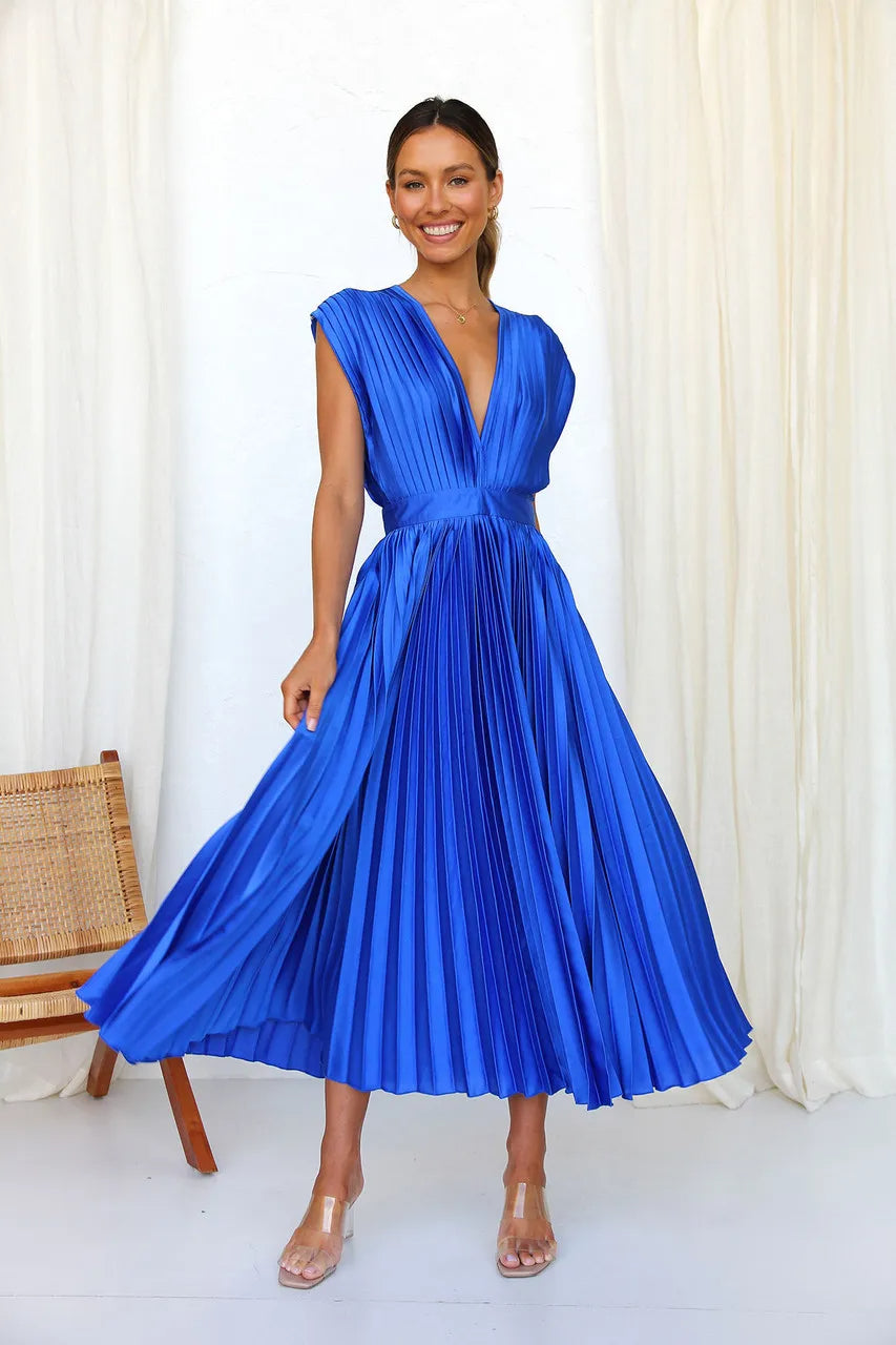 Drune | Faltendes Plunge Midi Kleid