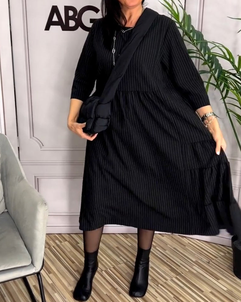 Drune | Schlichtes Geripptes Kleid mit Rundhalsausschnitt
