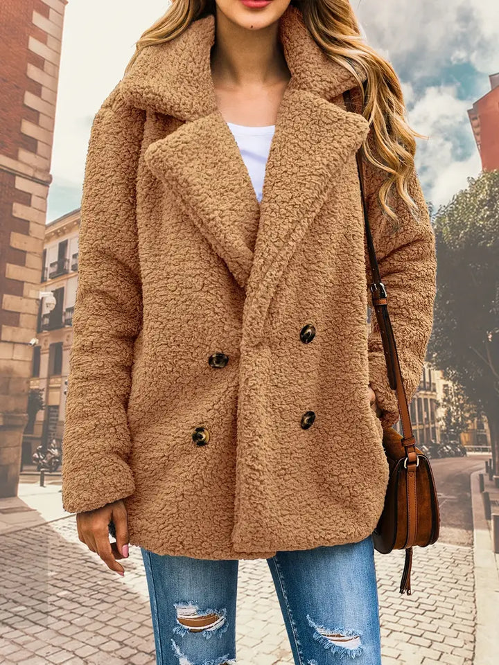 Drune | Doppelreiher Teddy Mantel mit Revers