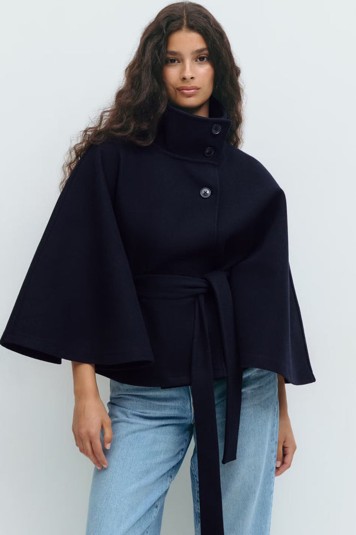Drune | Übergröße Damen Manteljacke mit Gürtel