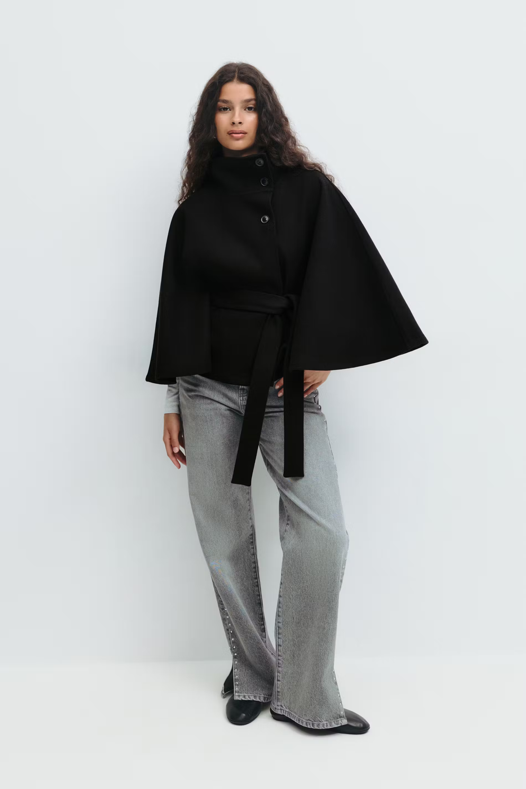 Drune | Elegante Damenjacke mit Gürtel