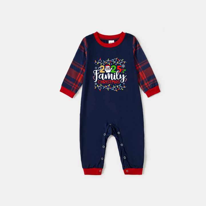 Drune | Marineblaues und rotes kariertes Weihnachts-Pyjama-Set mit Weihnachtslichtern und "2025 Familienweihnachten" Textdruck