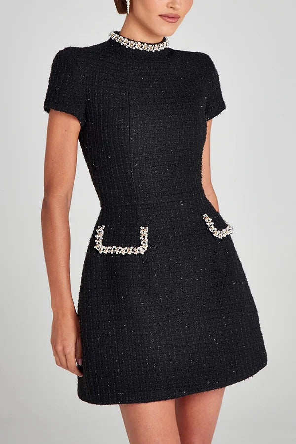 Drune | Exquisite und Verspielt Tweed Stoff Perlenbesatz Kurzarm Eingrifftaschen Mini Kleid