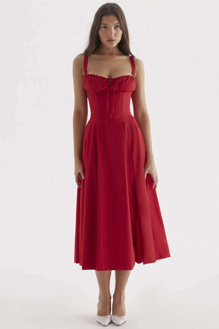 Drune geschnittenes Trägerkleid für Damen mit französischem Flair und verführerischem Hüftschlitz"