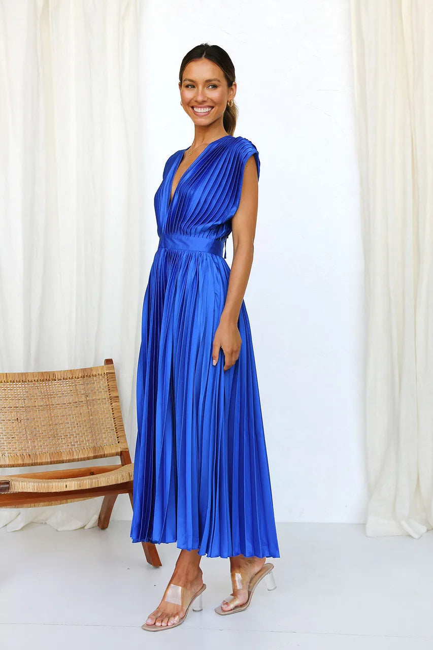 Drune | Faltendes Plunge Midi Kleid