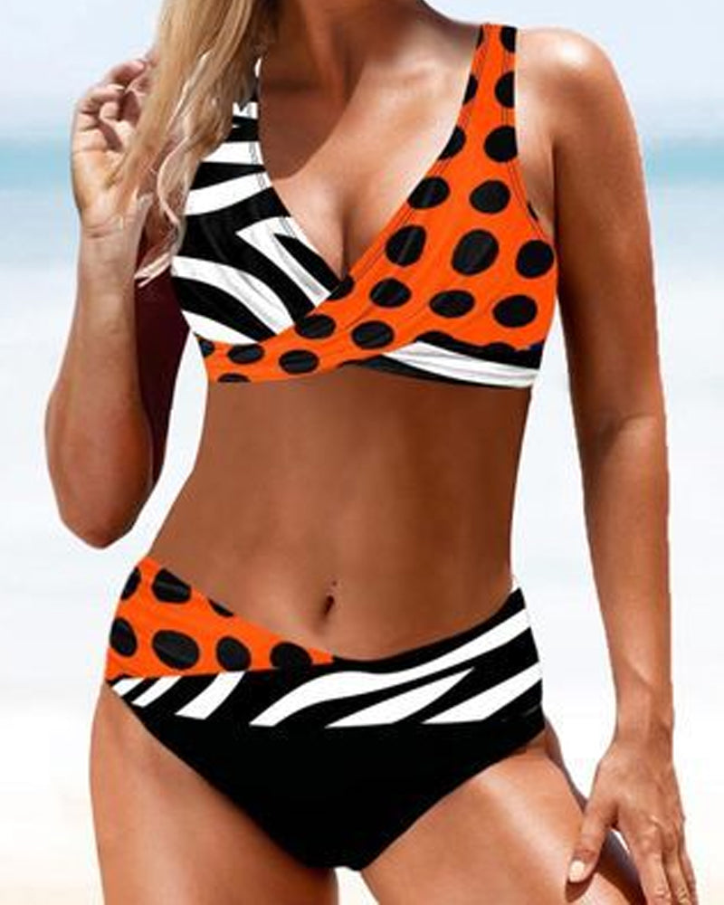 Drune | Bikini Mit Buntem Badeanzug