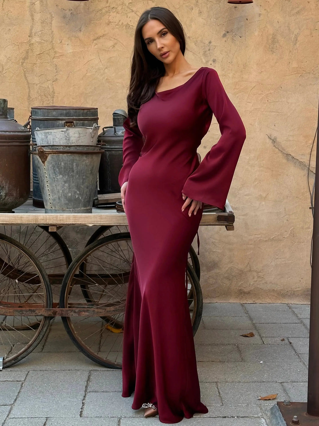 Drune | Fließendes Maxi Kleid Mit Langen Ärmeln Für Damen