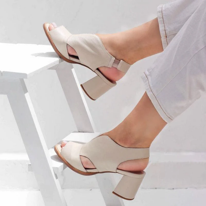 Drune | Unübertroffene Langlebigkeit Und Zeitlose Eleganz in Damensandalen Aus Echtem Leder