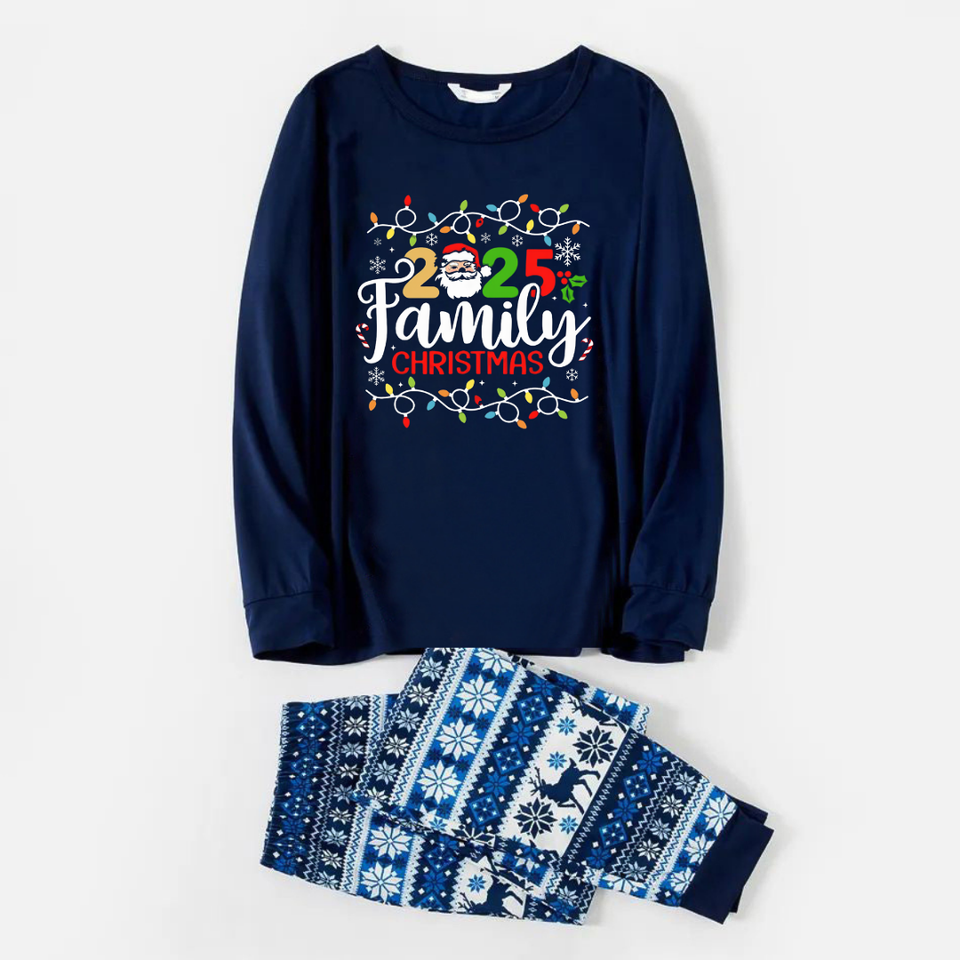 Drune | Freudevolle blaue Weihnachts-Pyjama-Set mit Weihnachtslichtern und "2025 Familienweihnachten" Textdruck