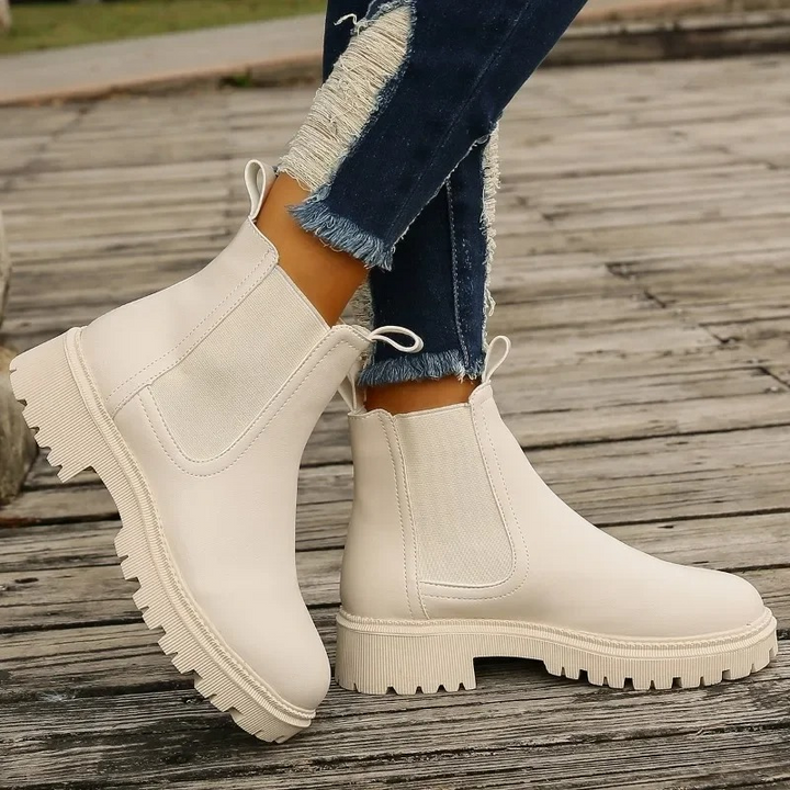 Drune | Damen Chelsea Boots aus Leder mit Zugschlaufen