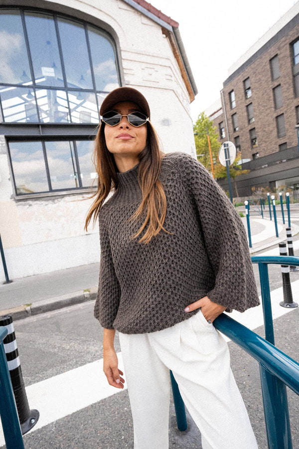 Drune | Gemütlicher brauner kurzärmeliger Kaschmirrollkragenpullover Ideal für den Winter