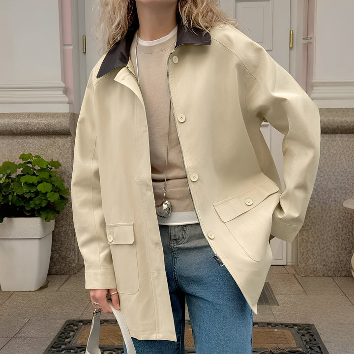 Drune | Stylische, lockere Jacke mit Polokragen für Frauen