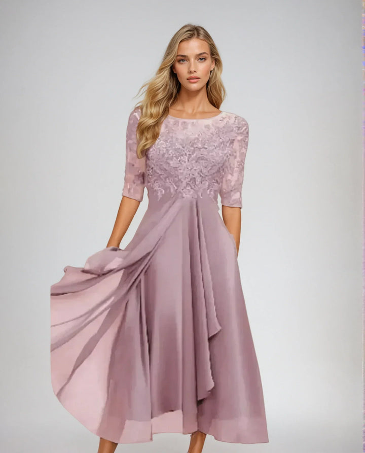 Drune | Anmutiges Detailliertes Fließendes Kleid