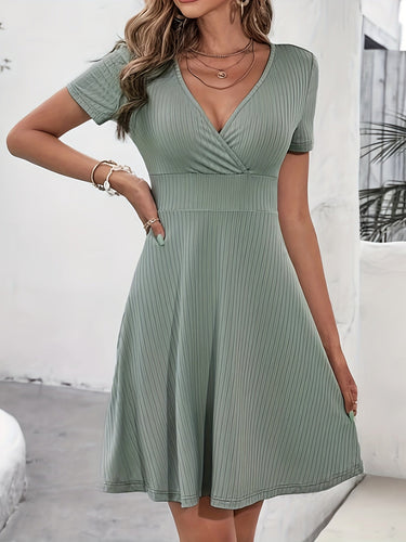 Drune | Sommerkleid für Damen mit V-Ausschnitt Elegant Tailliert Kurzärmelig