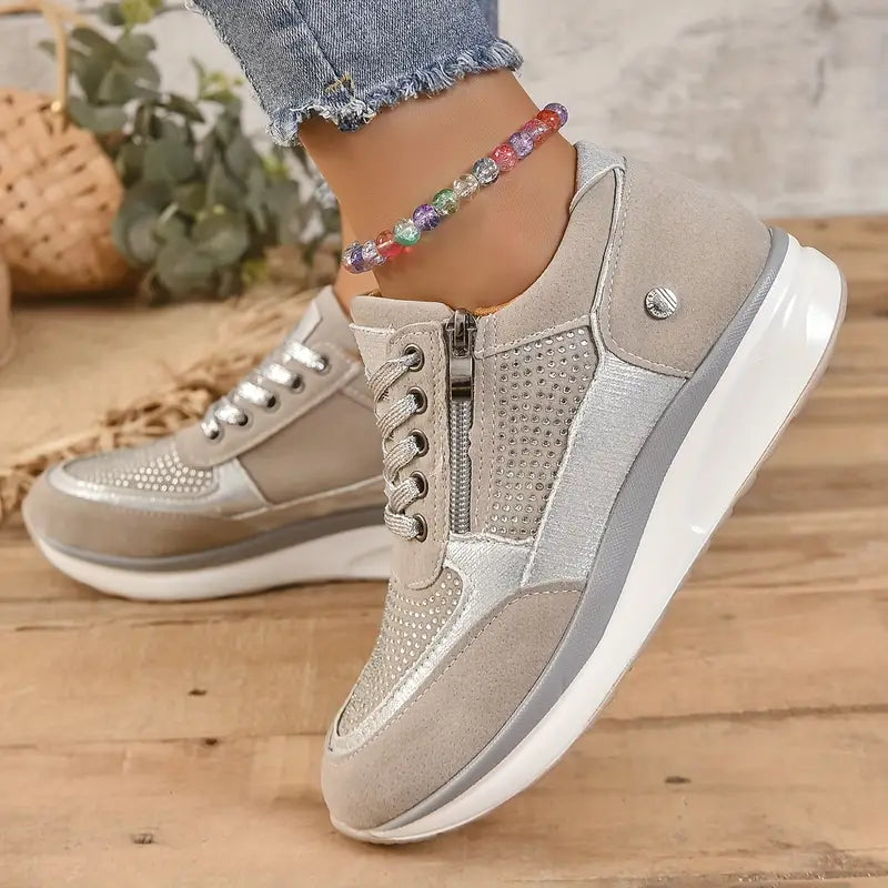 Drune - Glänzende Kristall-Keilsneakers
