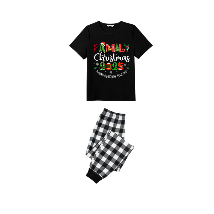 Drune | Gemeinsame Erinnerungen Familie Weihnachten 2025 Pyjama Set - Schwarzes Oberteil Schwarz-Weiße Karohose Farbige Weihnachtsgrafik