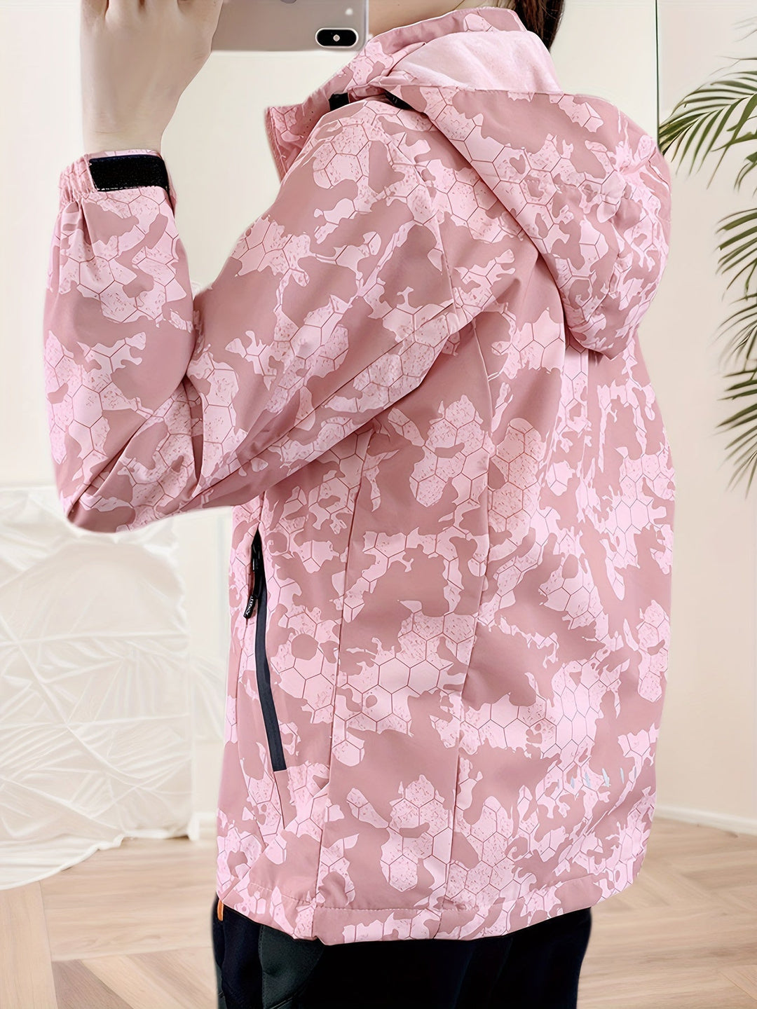 Drune | Winddichte Damenjacke Im Camouflage Muster für Outdoor Sportarten