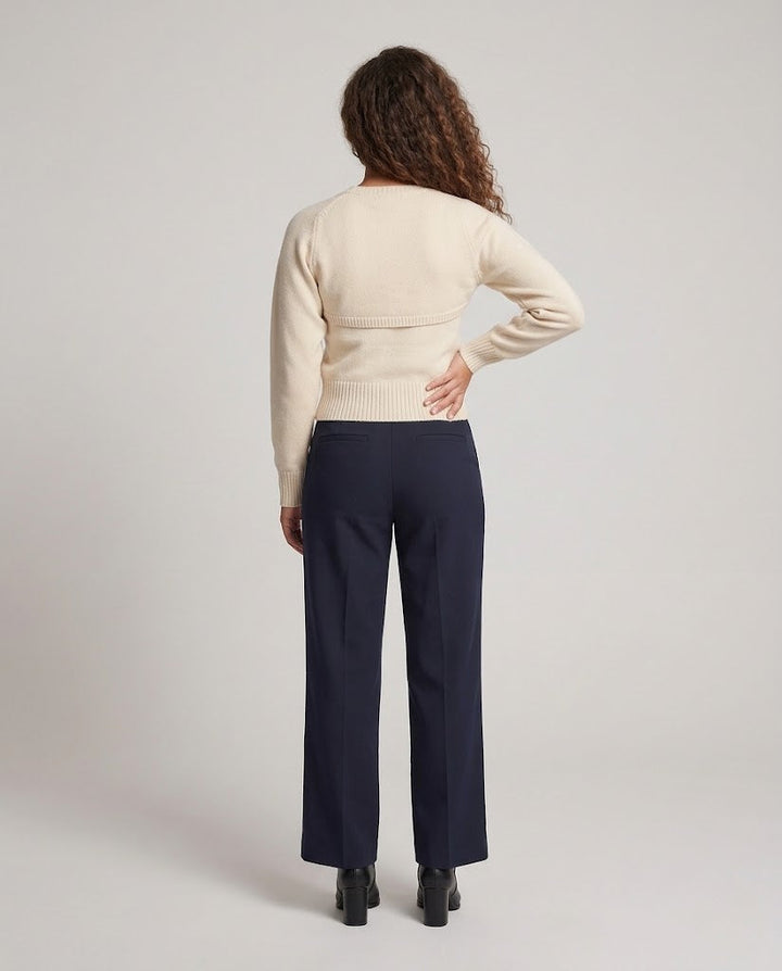Damen Feinstrick-Pullover mit Cut-Out-Schulterdetail und tailliertem Rippbund Drune